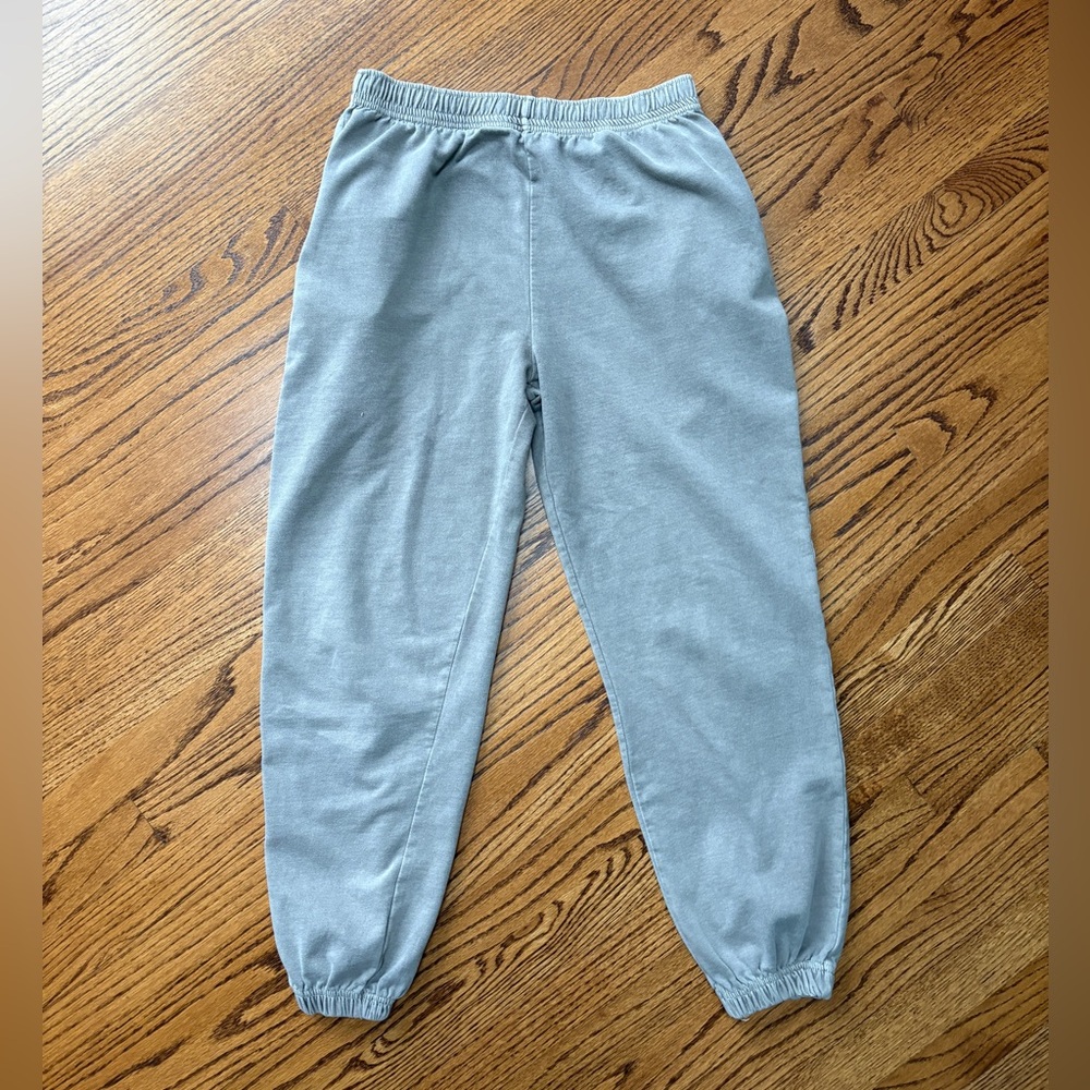 PrettyLittleThing Women’s Light Brown Sweatpants